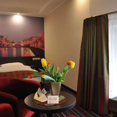 Hotel Atrium Nowy Tomyśl المظهر الخارجي الصورة