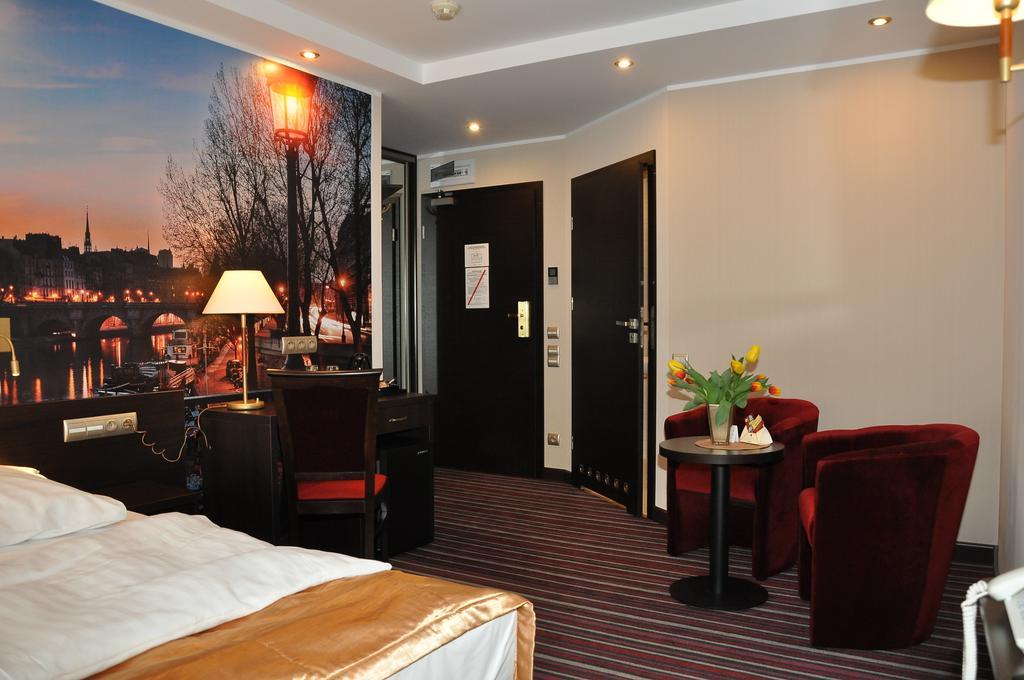 Hotel Atrium Nowy Tomyśl المظهر الخارجي الصورة