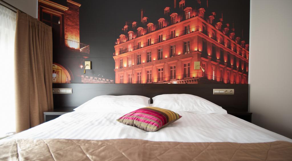 Hotel Atrium Nowy Tomyśl المظهر الخارجي الصورة