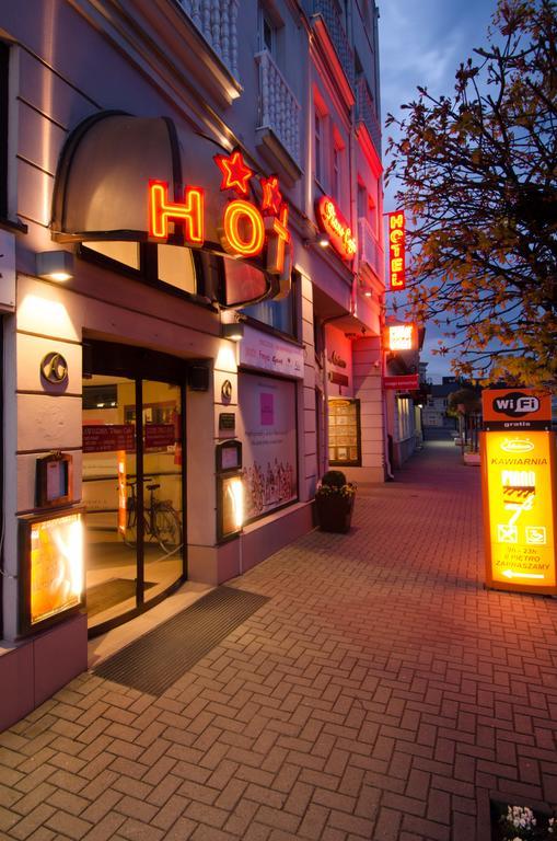 Hotel Atrium Nowy Tomyśl المظهر الخارجي الصورة