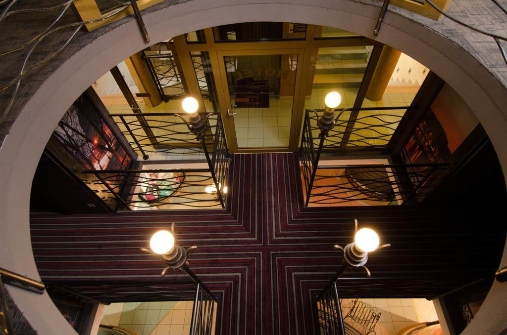 Hotel Atrium Nowy Tomyśl المظهر الخارجي الصورة