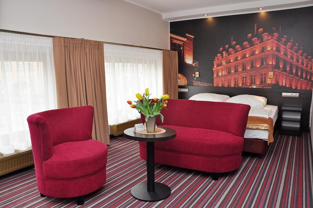 Hotel Atrium Nowy Tomyśl الغرفة الصورة