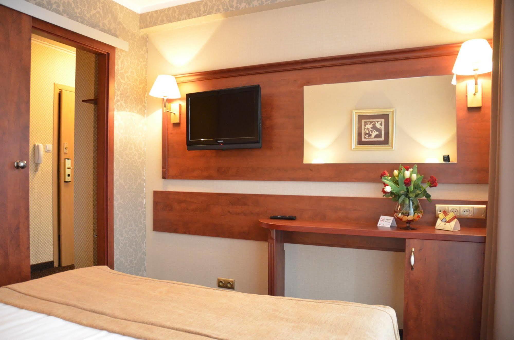 Hotel Atrium Nowy Tomyśl المظهر الخارجي الصورة